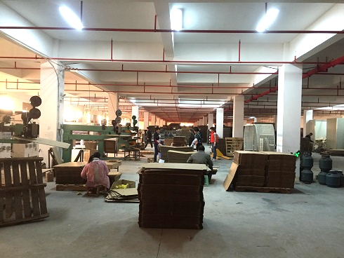 《一口气看完偷渡的女人》午夜高清完整版3